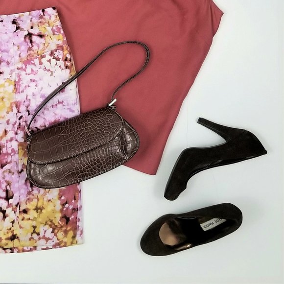 FIND THESE BEAUTIES & SO MUCH MORE IN MY CLOSET! - Picture 5 of 5